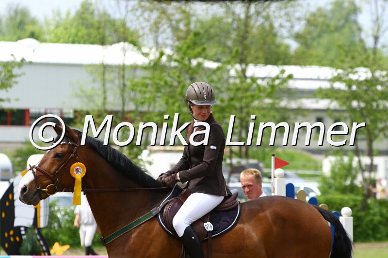 005M6569__L Springen.JPG